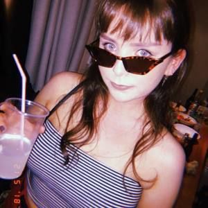 Meet your Posher, Erica